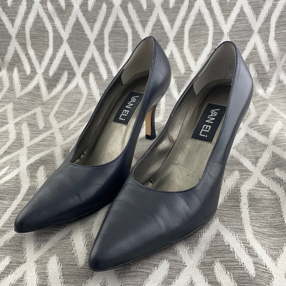 Vaneli Shoes - Vaneli Black Pumps Leather